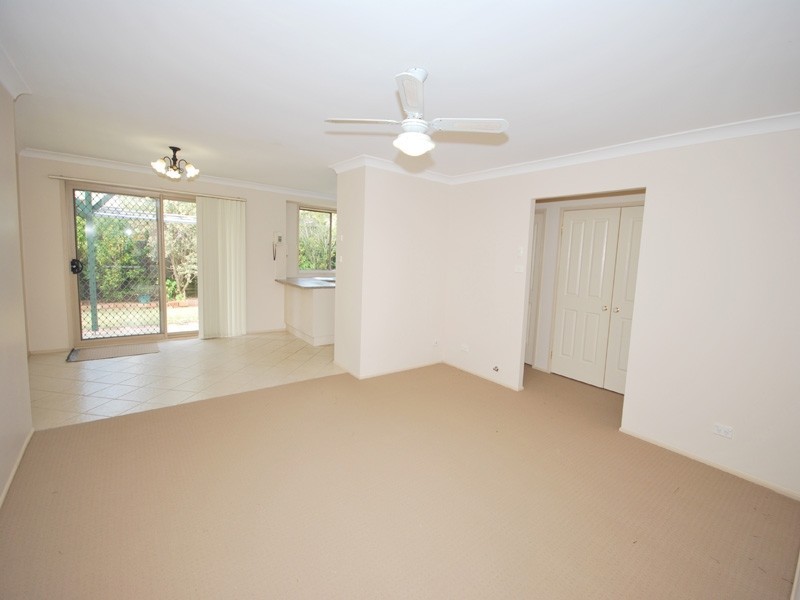 2/10 Arunta Avenue, Kariong NSW 2250