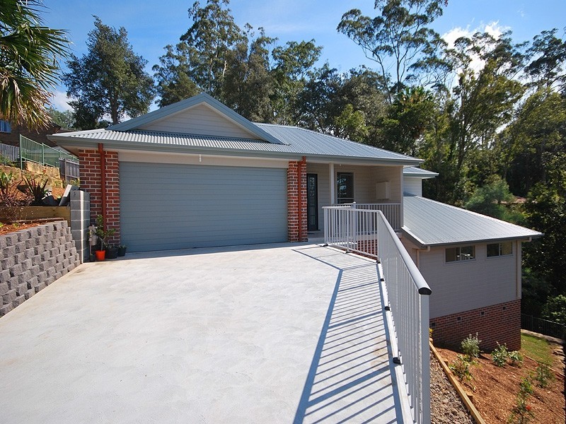 26 Railway Crescent, Lisarow NSW 2250