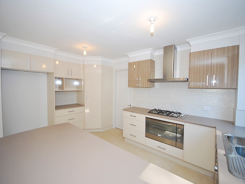 26 Railway Crescent, Lisarow NSW 2250