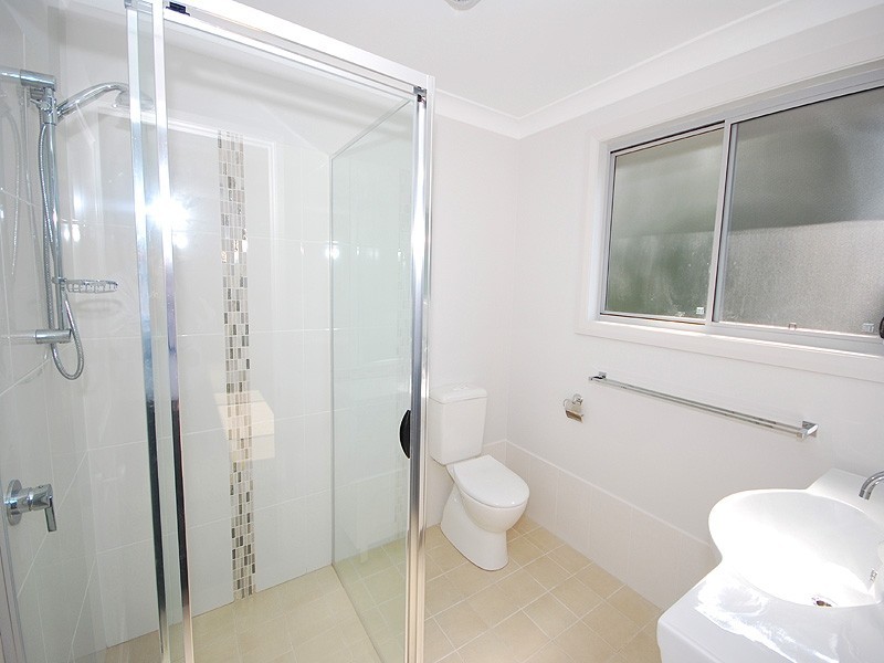 26 Railway Crescent, Lisarow NSW 2250