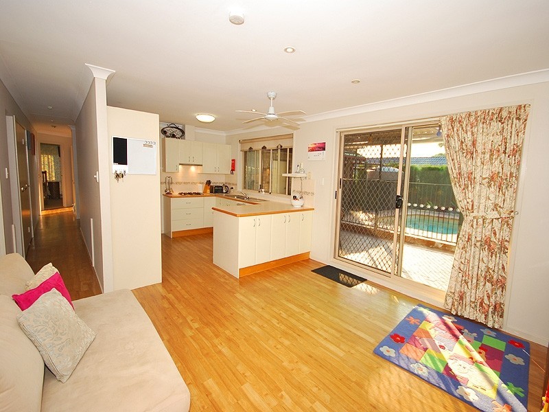 40 Truscott Avenue, Kariong NSW 2250