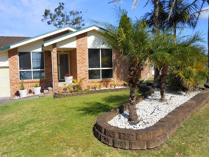 9 Benkari Avenue, Kariong NSW 2250