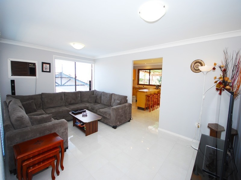 9a Barclay Close, Kariong NSW 2250