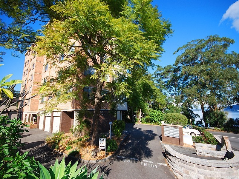 17/1 Mann Street, Gosford NSW 2250