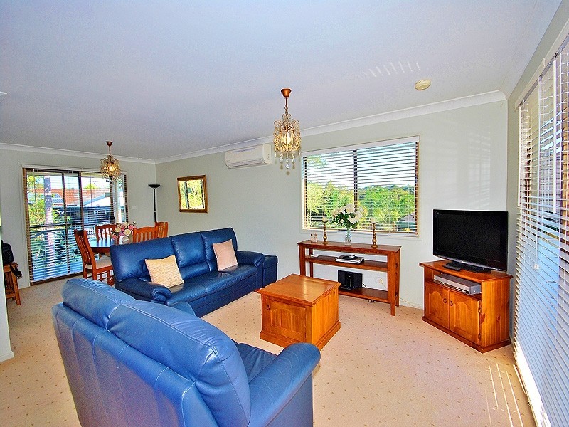 8 Halling Close, Kariong NSW 2250