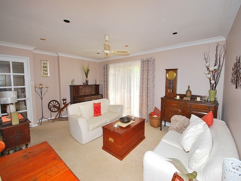 15 Vaisey Close, Kariong NSW 2250