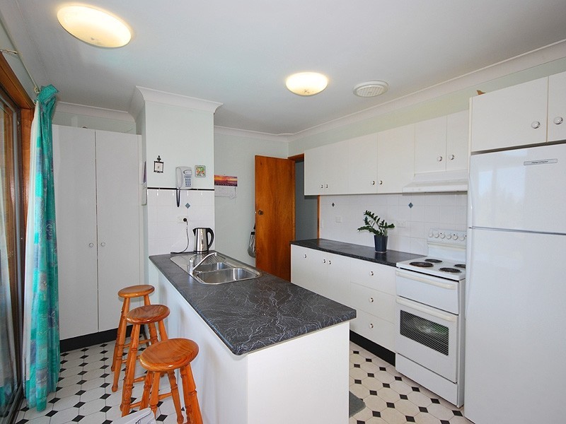 10 Blue View Crescent, Terrigal NSW 2260