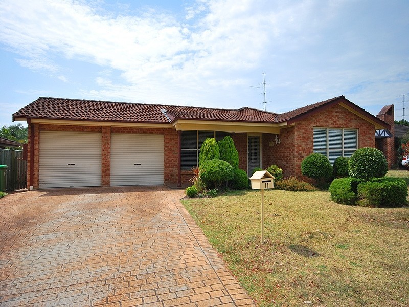 11 James Close, Kariong NSW 2250
