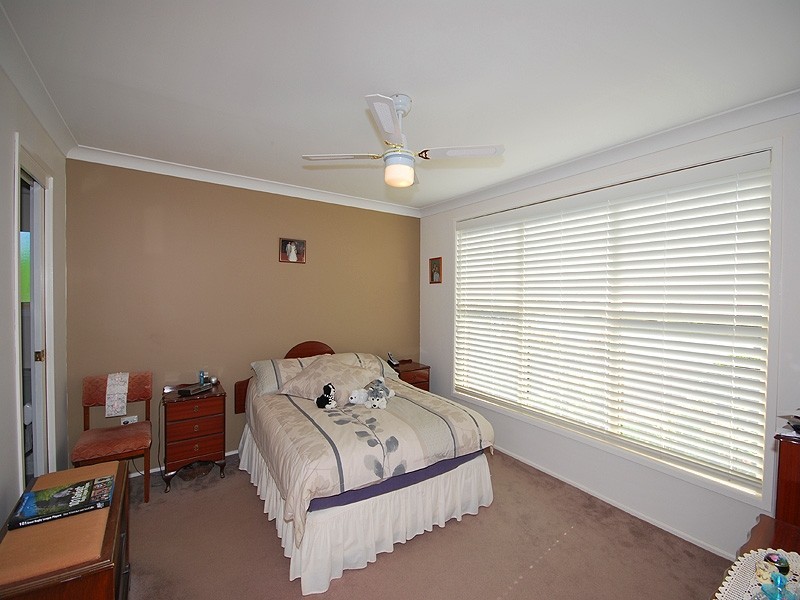 11 James Close, Kariong NSW 2250