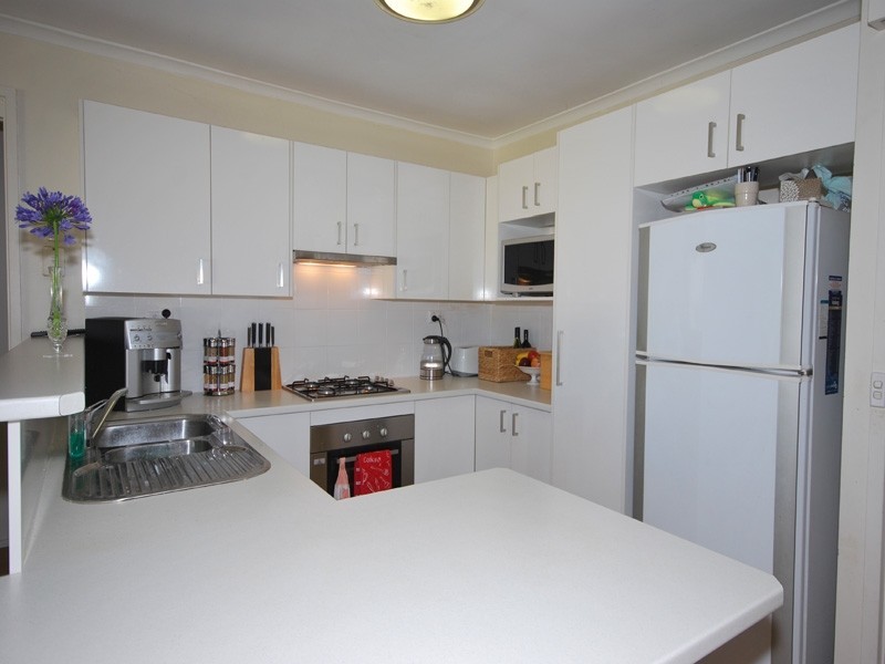 73 Mitchell Dr, Kariong NSW 2250