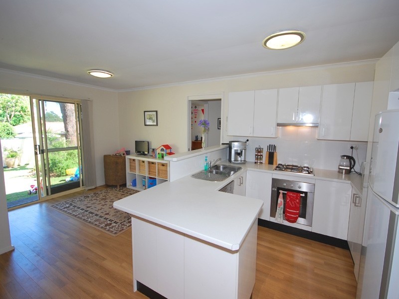 73 Mitchell Dr, Kariong NSW 2250