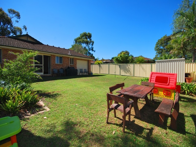 73 Mitchell Dr, Kariong NSW 2250