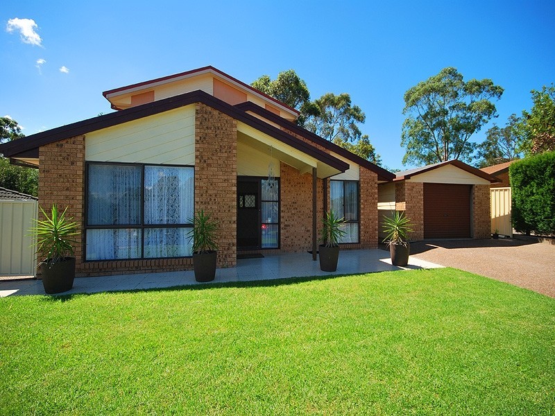 9 Simpson Close, Kariong NSW 2250