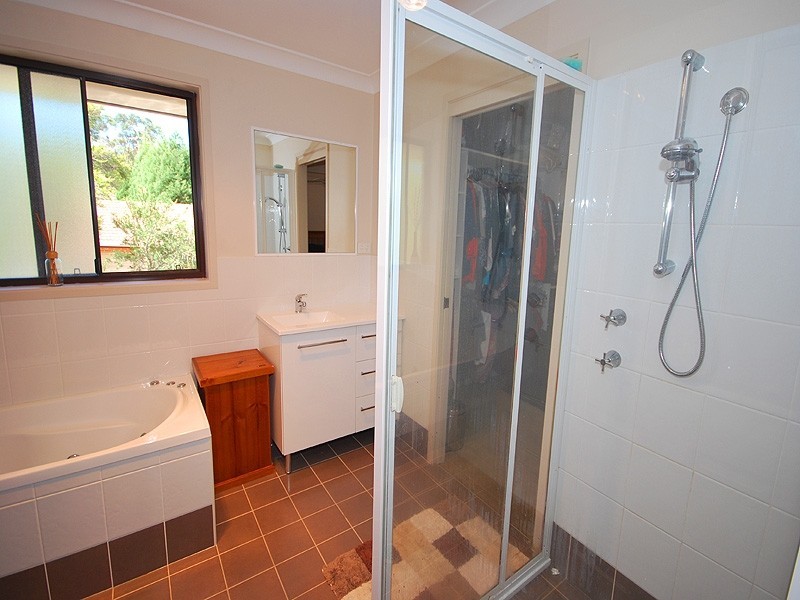 9 Simpson Close, Kariong NSW 2250
