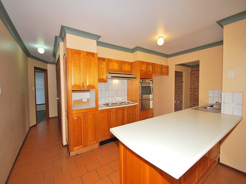 11 Risdon Crescent, Kariong NSW 2250