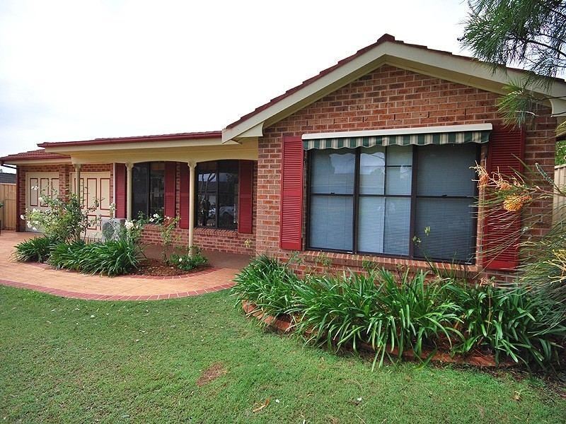 11 Risdon Crescent, Kariong NSW 2250