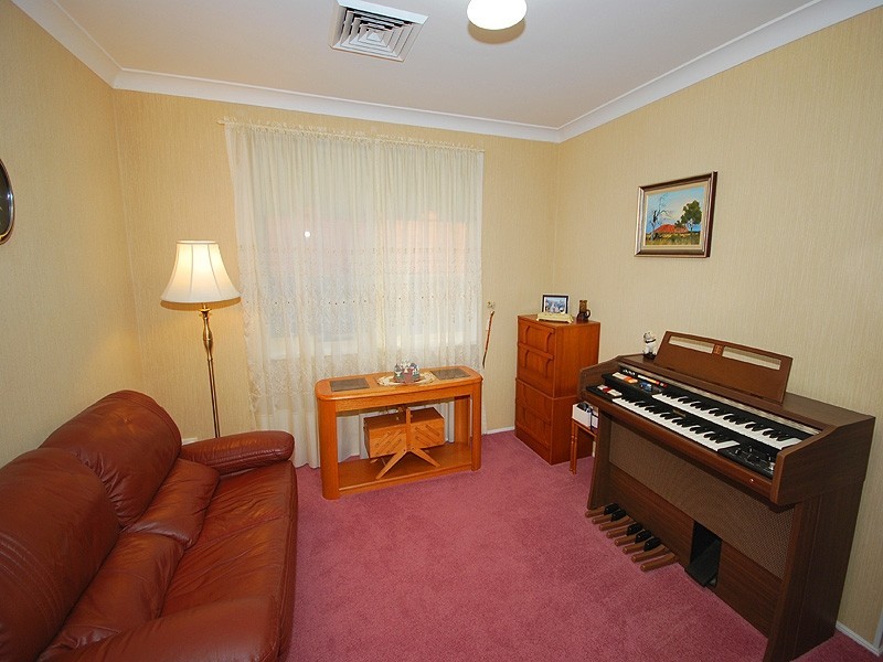 3 Sansom Street, Kariong NSW 2250