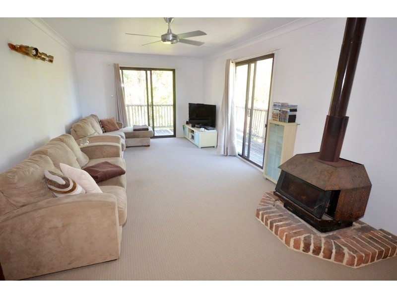 6 Rubie Crescent, East Gosford NSW 2250