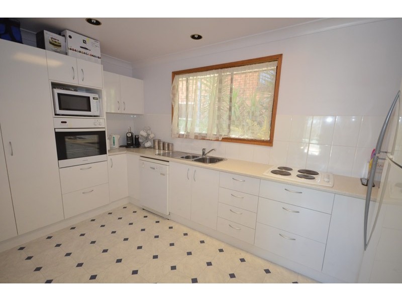 6 Rubie Crescent, East Gosford NSW 2250