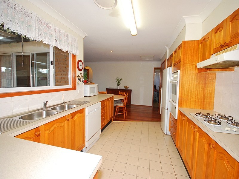28 Conroy Crescent, Kariong NSW 2250