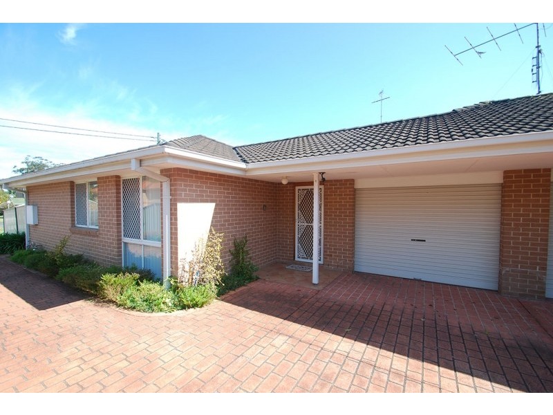 1/17 Gladys Manly, Kincumber NSW 2251