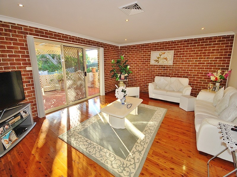 7 Lang Close, Kariong NSW 2250