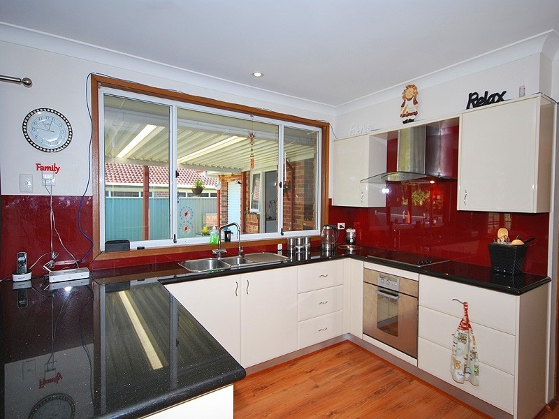 6 Truscott Avenue, Kariong NSW 2250