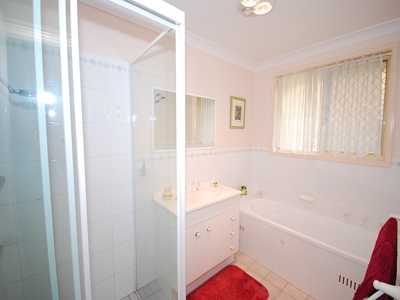 42 Risdon Crescent, Kariong NSW 2250