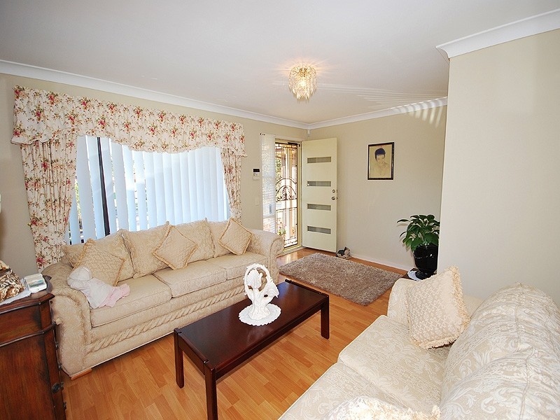 35 Conroy Crescent, Kariong NSW 2250