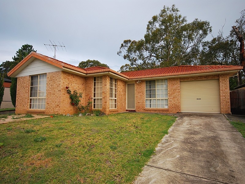 14 Brittany Crescent, Kariong NSW 2250