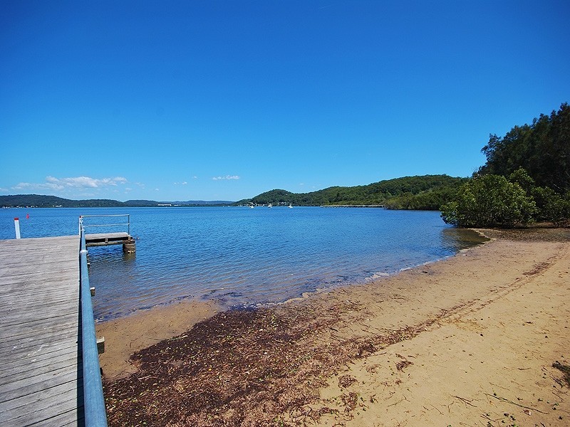 4 Avoca Drive, Kincumber NSW 2251