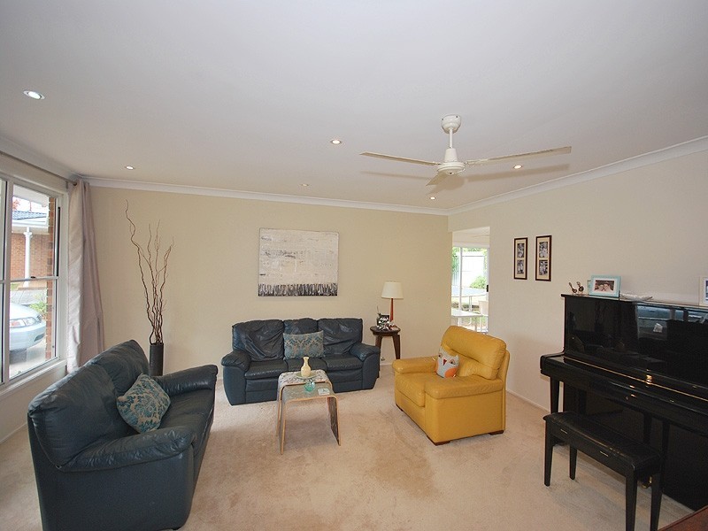 8 Selina Avenue, Kariong NSW 2250