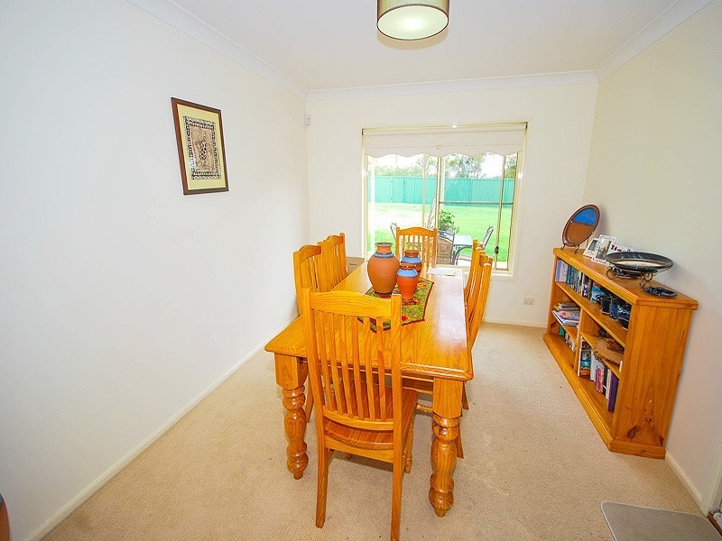 37 Hempstalk Crescent, Kariong NSW 2250