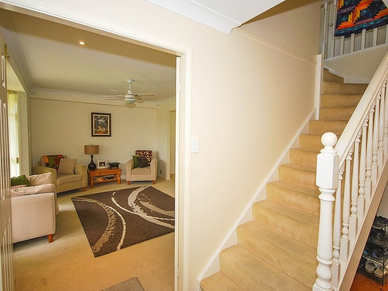 37 Hempstalk Crescent, Kariong NSW 2250