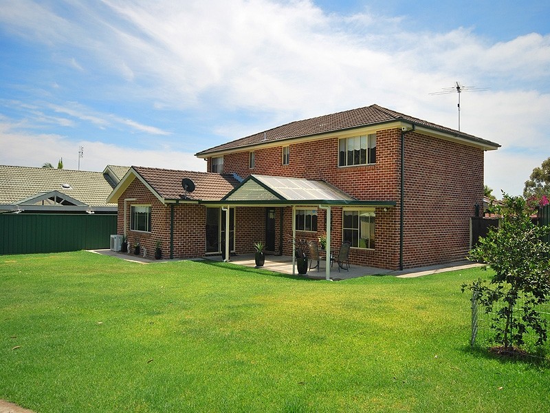 37 Hempstalk Crescent, Kariong NSW 2250