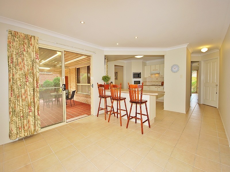 4 Leafleigh Close, Lisarow NSW 2250