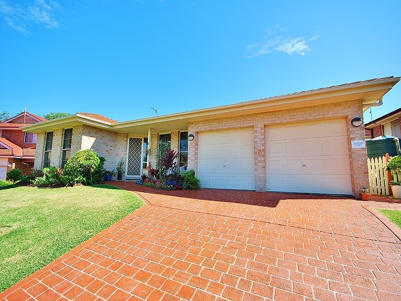 4 Leafleigh Close, Lisarow NSW 2250