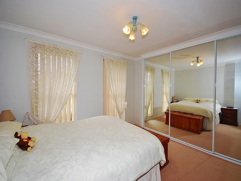 4 Leafleigh Close, Lisarow NSW 2250