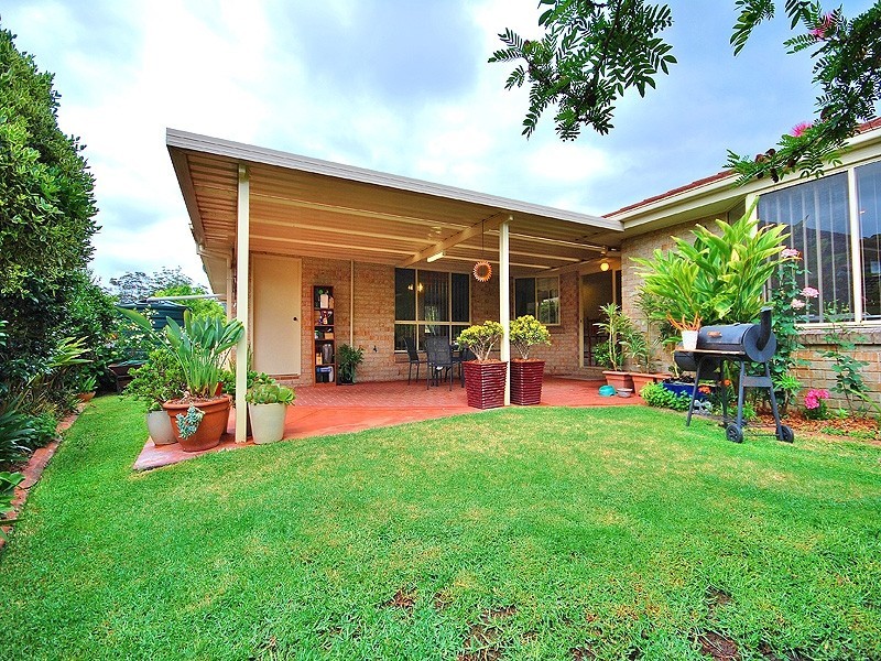 4 Leafleigh Close, Lisarow NSW 2250