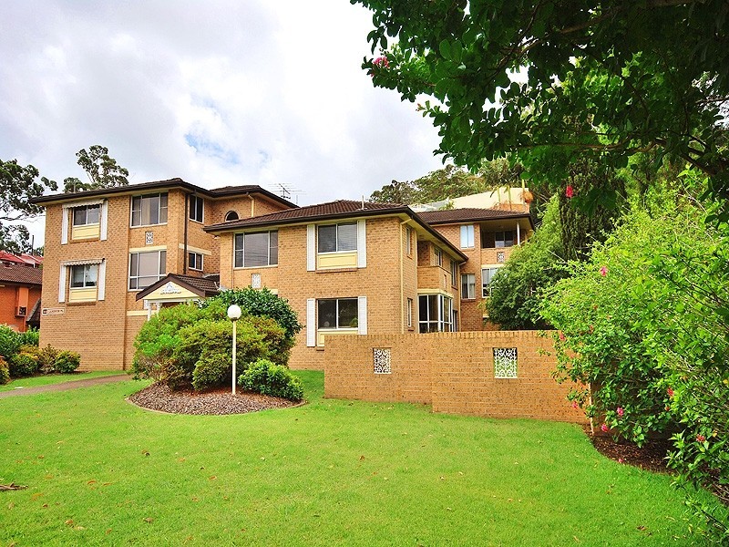 3/3-5 Gertrude Place, Gosford NSW 2250