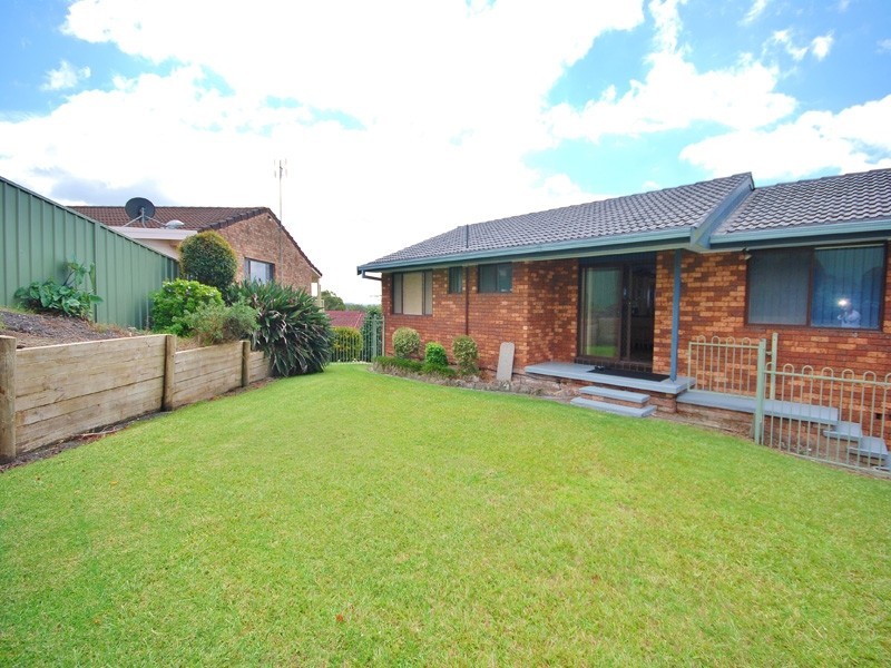 16 Karoom Street, Kariong NSW 2250