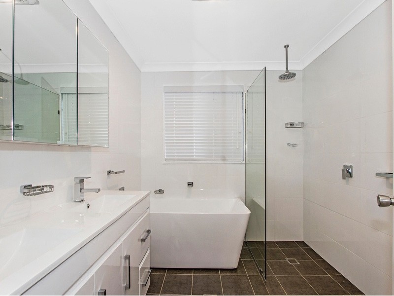 1 Turnbull Avenue, Kariong NSW 2250