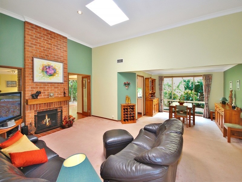 21 Conroy Crescent, Kariong NSW 2250