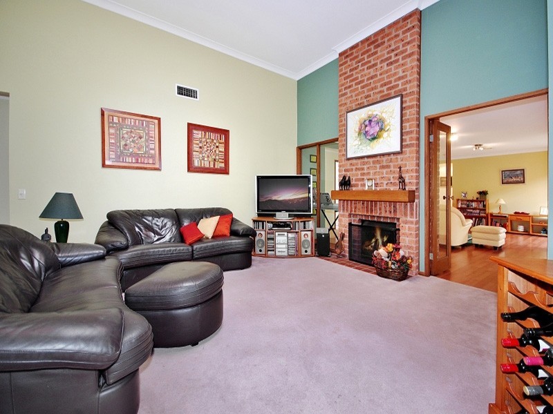 21 Conroy Crescent, Kariong NSW 2250