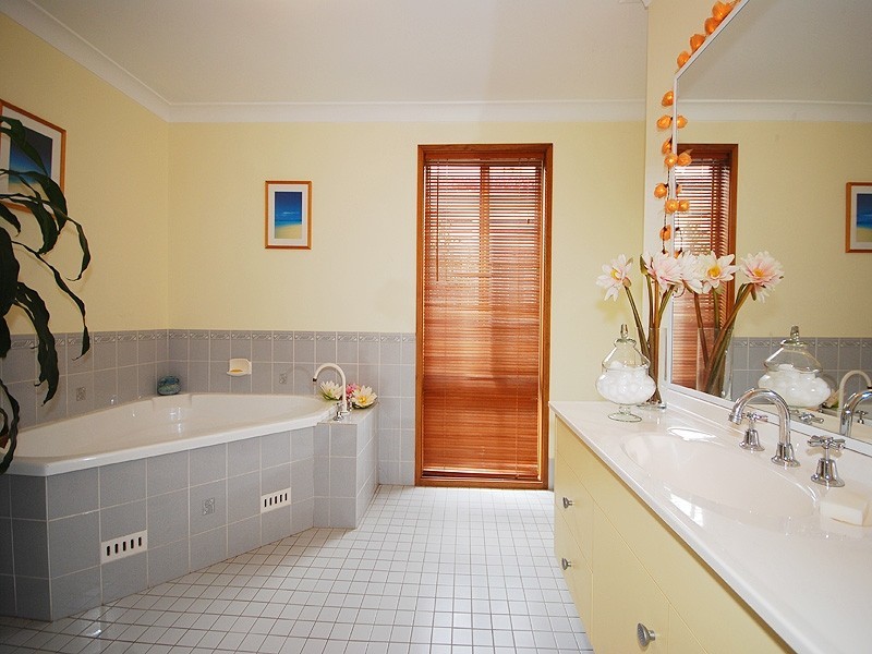 21 Conroy Crescent, Kariong NSW 2250