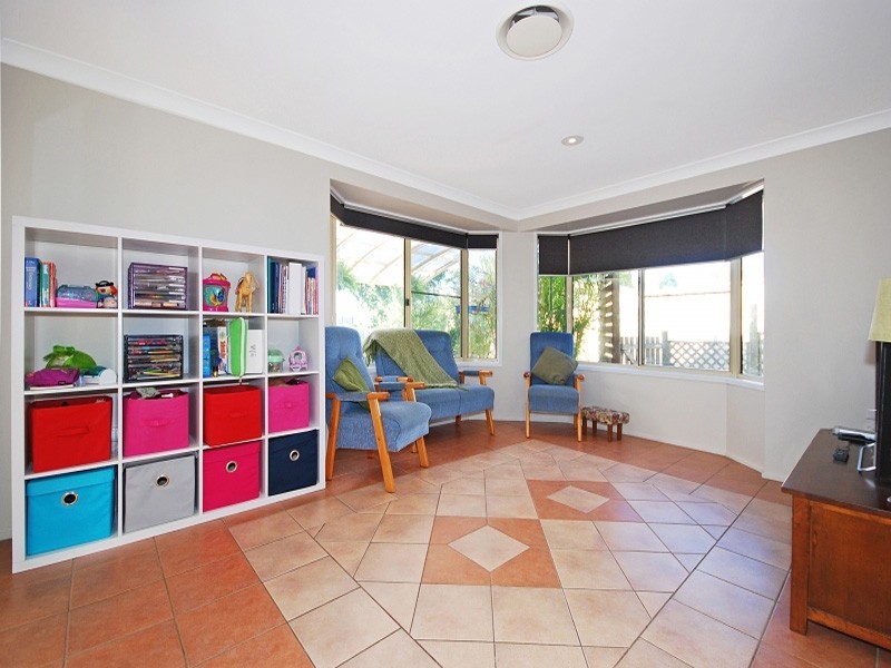 16 Goldsborough Close, Kariong NSW 2250