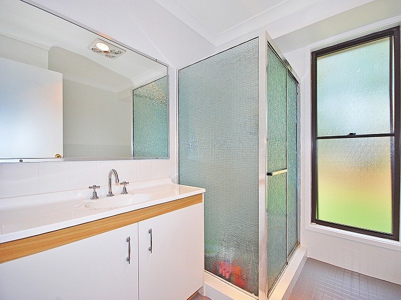 15 Goldsborough Close, Kariong NSW 2250