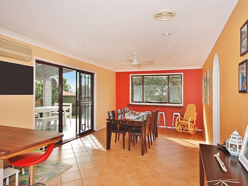15 Goldsborough Close, Kariong NSW 2250