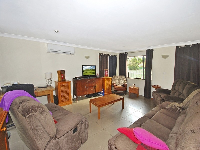 13 Dibden Avenue, Kariong NSW 2250