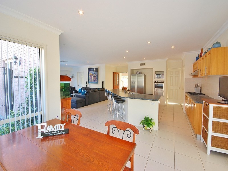 9 Garlick Street, Kariong NSW 2250